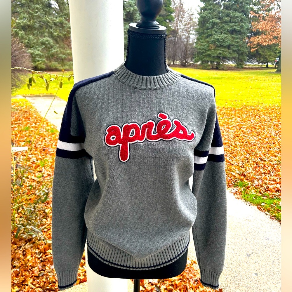 Alp N Rock Gray Crewneck Sweater with Red Apres Logo and Navy Stripes